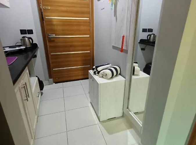 Tony's Privy Beds By Red Sea