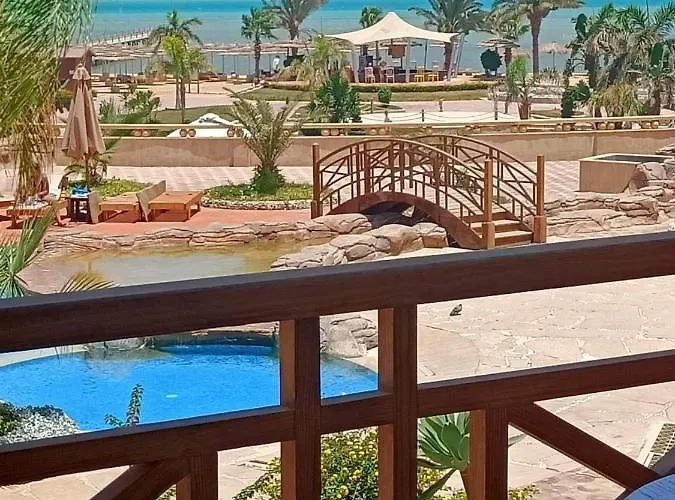 Tony's Privy Beds By Red Sea *