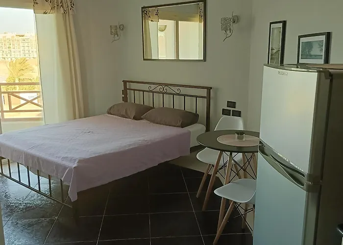 Tony's Privy Beds By Red Sea *